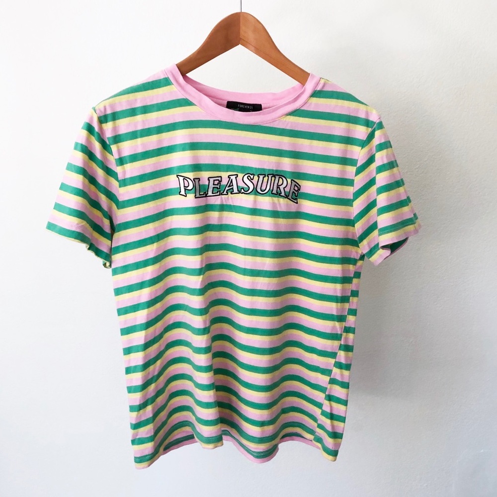 Forever 21 t-shirt Size Large